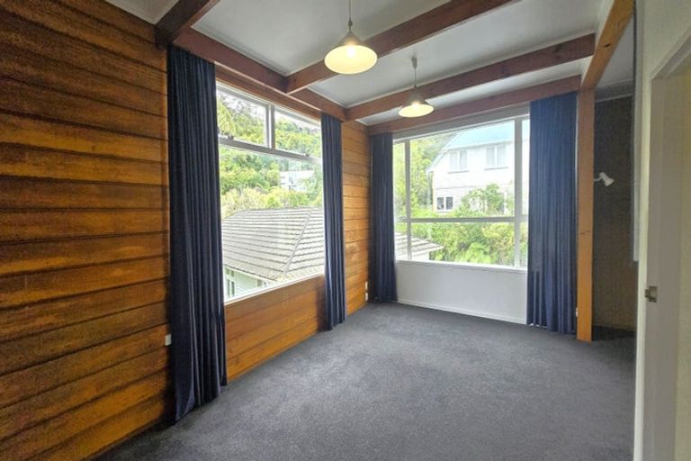 Photo of property in 75 Chamberlain Road, Karori, Wellington, 6012