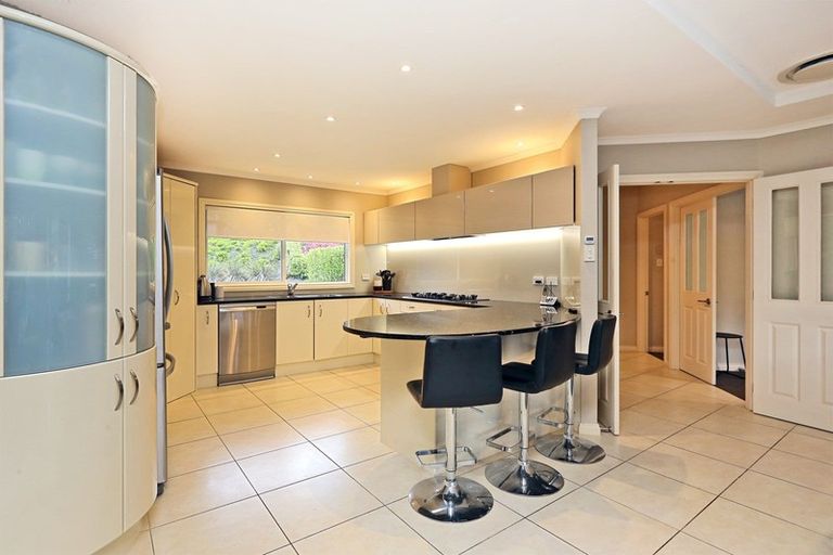 Photo of property in 111 Kent Terrace, Taradale, Napier, 4112