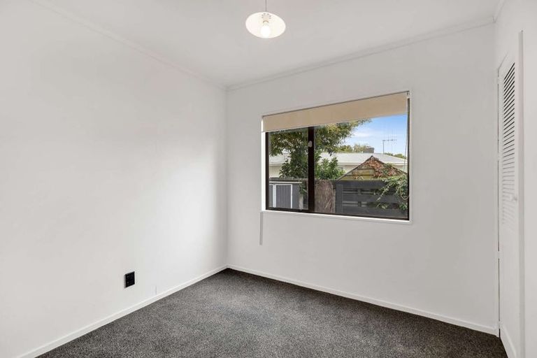 Photo of property in 76a Rugby Street, Awapuni, Palmerston North, 4412