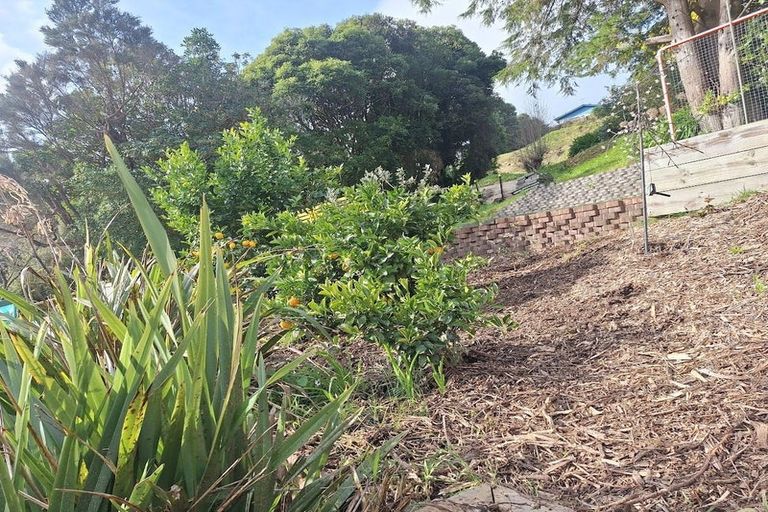 Photo of property in 17 Thomas Street, Stokes Valley, Lower Hutt, 5019