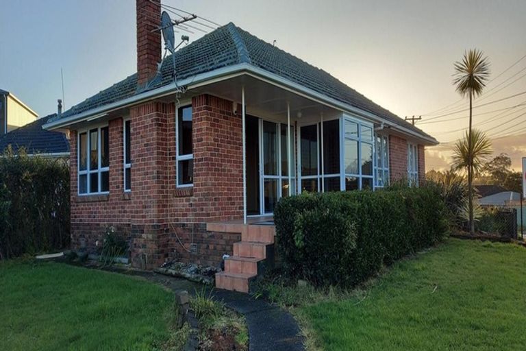 Photo of property in 434 Old Te Atatu Road, Te Atatu Peninsula, Auckland, 0610