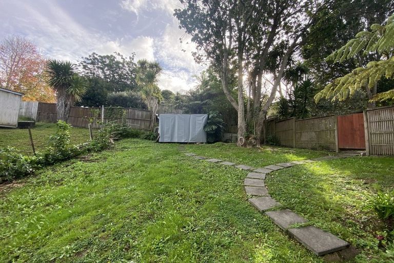 Photo of property in 7 Geoffrey Road, Torbay, Auckland, 0630