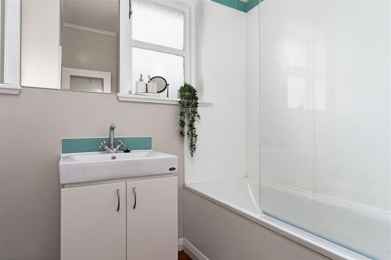 Photo of property in 13 Mcgregor Crescent, Masterton, 5810