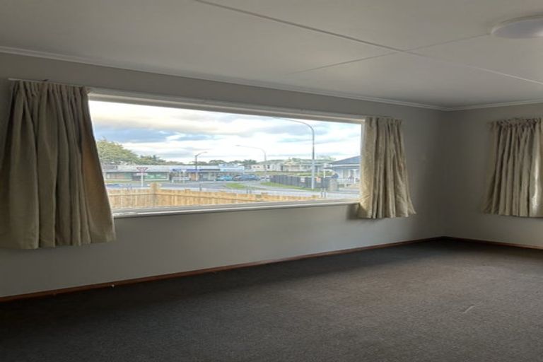Photo of property in 3 Jackson Street, College Estate, Whanganui, 4500