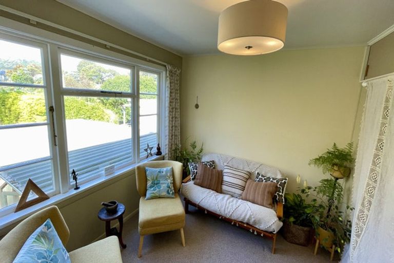 Photo of property in 73 Glen Road, Raumati South, Paraparaumu, 5032