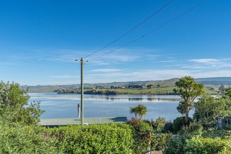 Photo of property in 28 Titri Road, Waihola, Outram, 9073