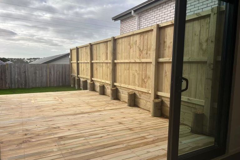 Photo of property in 44 Horokaka Street, Massey, Auckland, 0614