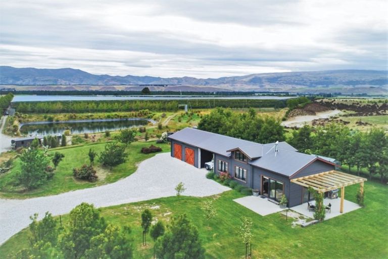 Photo of property in 66 Gladsmuir Road, Queensberry, Cromwell, 9383