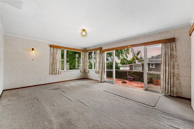 Photo of property in 38 Toru Street, Te Atatu Peninsula, Auckland, 0610