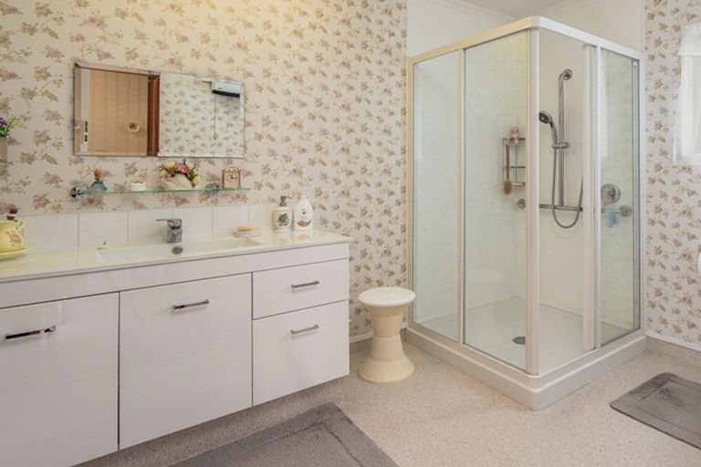 Photo of property in 2/4 Byron Place, Stoke, Nelson, 7011