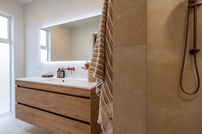 Photo of property in 45 Tangaroa Street, Cambridge, 3434