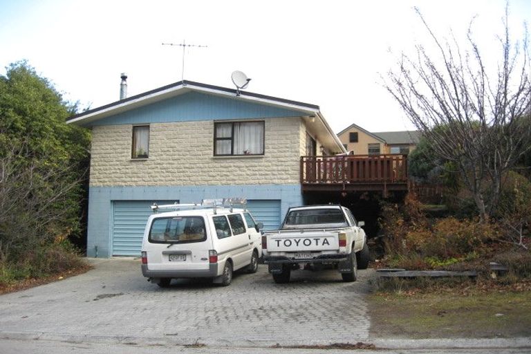Photo of property in 4 Kent Street, Queenstown, 9300