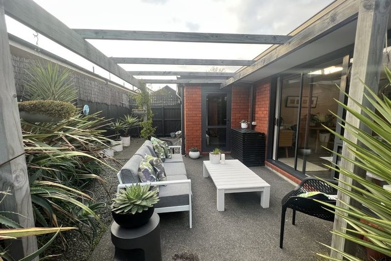 Photo of property in 2/26 Geraldine Street, Edgeware, Christchurch, 8013