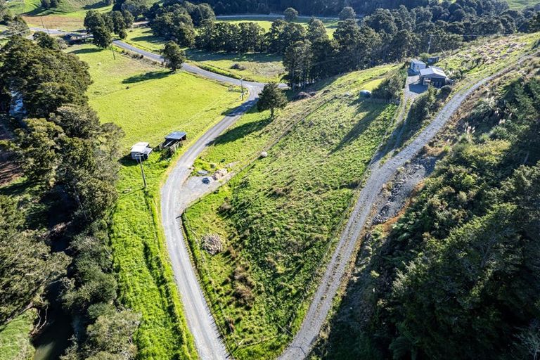 Photo of property in 362a Whananaki Road North, Opuawhanga, Hikurangi, 0181