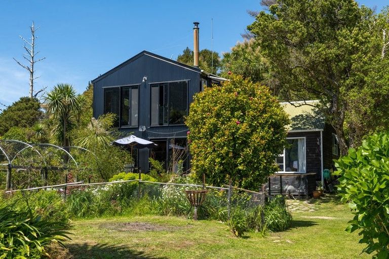 Photo of property in 565 Anakoha Road, Anakoha, Marlborough Sounds, 7284