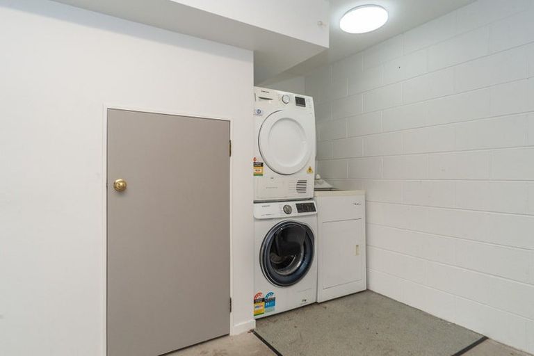 Photo of property in 19/20 Thompson Street, Mount Cook, Wellington, 6011