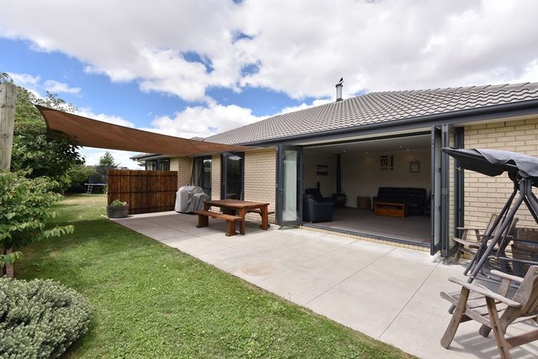 Photo of property in 37 Rochester Crescent, Rolleston, 7614