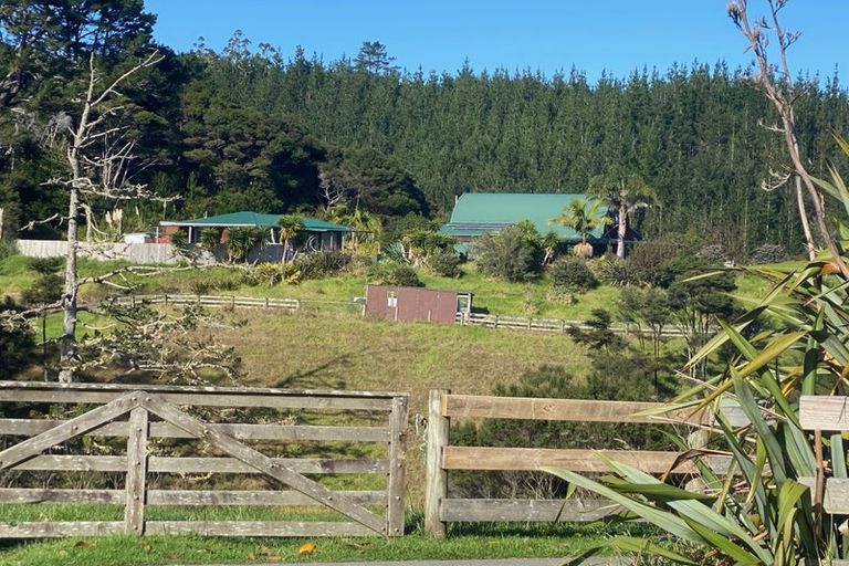 Photo of property in 4 Ferngully Road, Helensville, Kaukapakapa, 0871