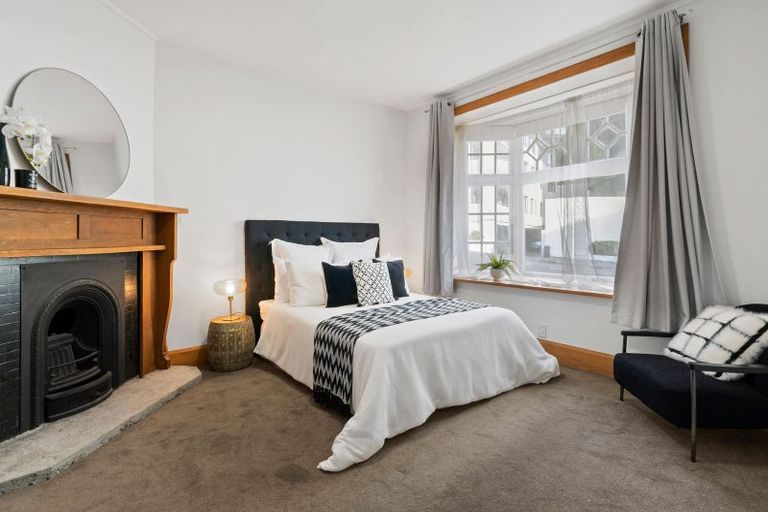 Photo of property in 5 Grass Street, Oriental Bay, Wellington, 6011