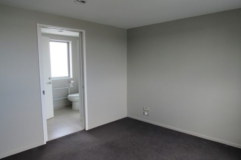 Photo of property in 172c Edgeware Road, Edgeware, Christchurch, 8013
