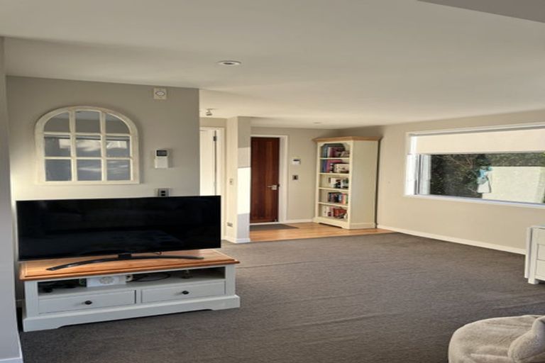 Photo of property in 77 Orangi Kaupapa Road, Northland, Wellington, 6012