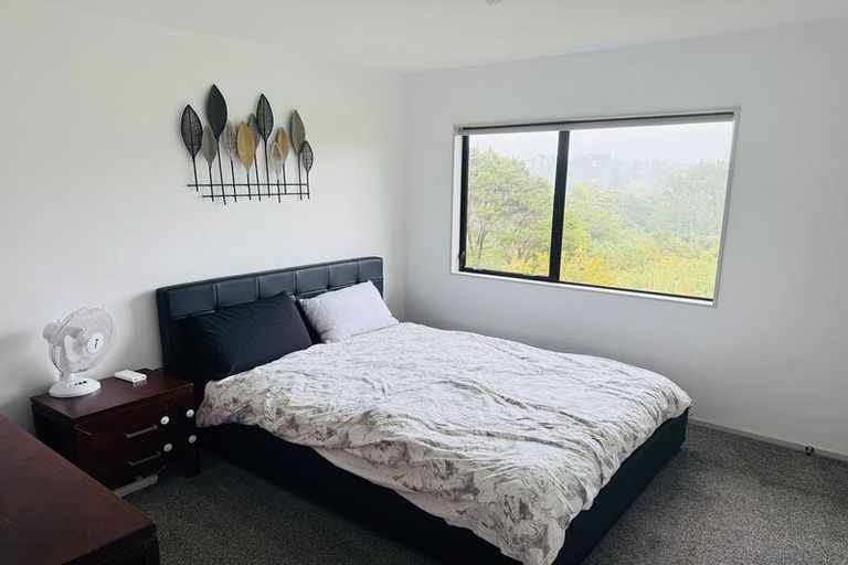 Photo of property in 3/198 Don Buck Road, Massey, Auckland, 0614