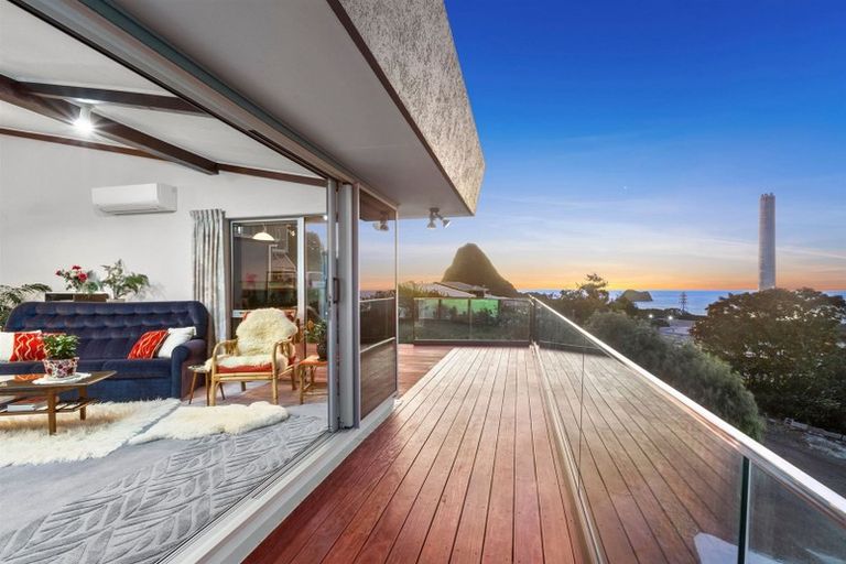 Photo of property in 19 Findlay Street, Moturoa, New Plymouth, 4310