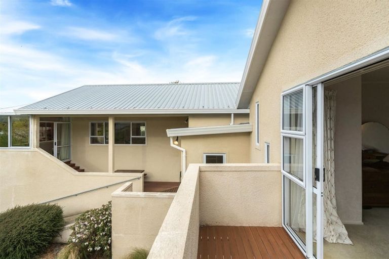 Photo of property in 17 Kennedy Crescent, Wanaka, 9305