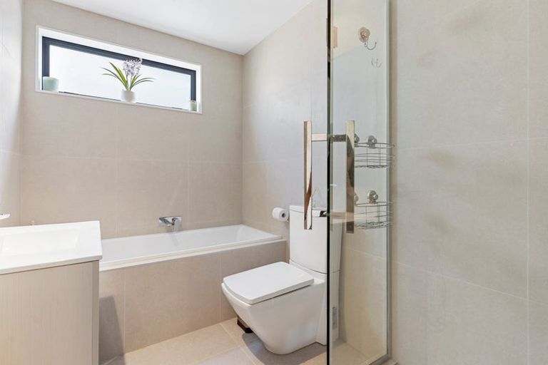 Photo of property in 12 Koropiko Lane, Flat Bush, Auckland, 2019