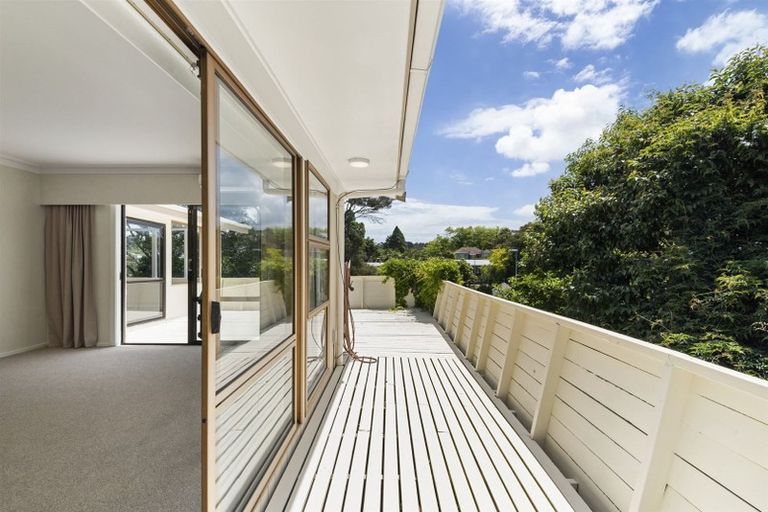 Photo of property in 17 Kororo Street, Northcote, Auckland, 0627
