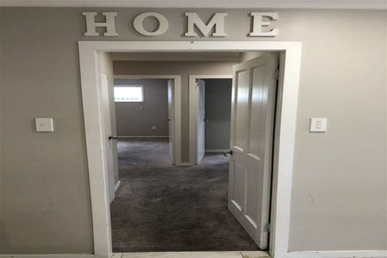 Photo of property in 33a Hamilton Road, Papatoetoe, Auckland, 2025