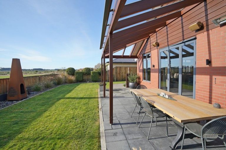 Photo of property in 5 Somerset Lane, Rosedale, Invercargill, 9810