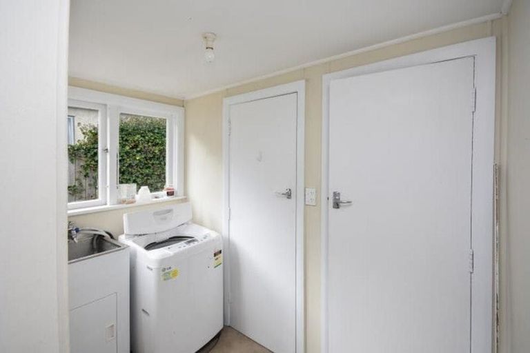 Photo of property in 54 Woodhaugh Street, Woodhaugh, Dunedin, 9010