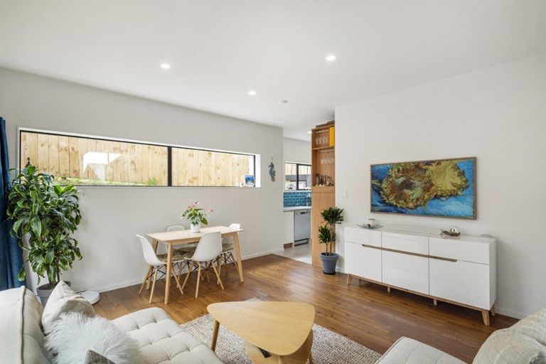 Photo of property in 132a Stapleford Crescent, Browns Bay, Auckland, 0630