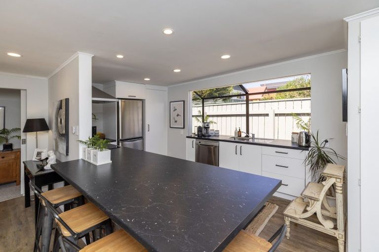 Photo of property in 1a Arawa Street, Raumati Beach, Paraparaumu, 5032