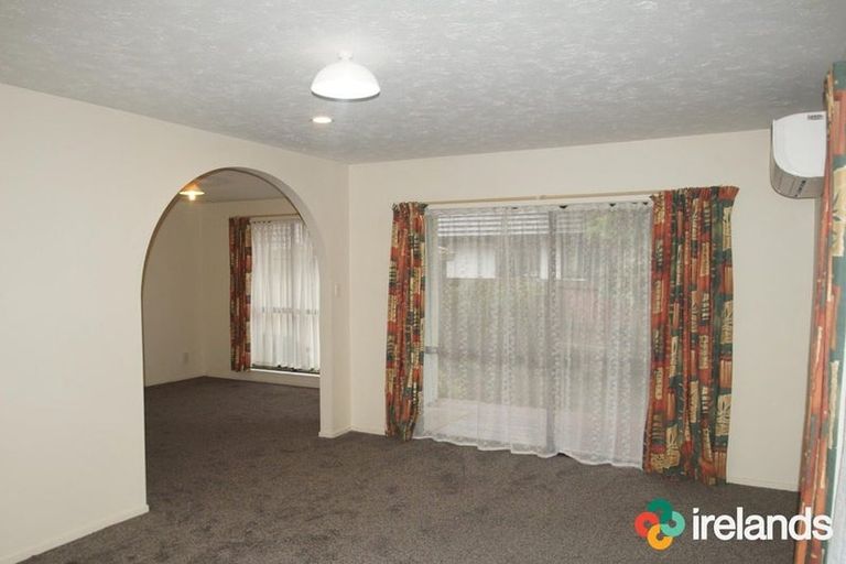Photo of property in 32 Cowes Street, Avondale, Christchurch, 8061