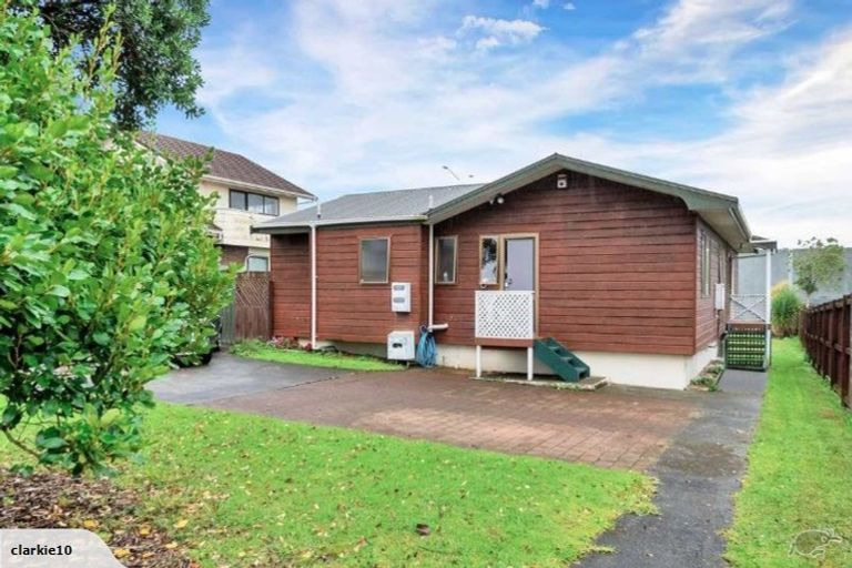 Photo of property in 197 Walter Strevens Drive, Conifer Grove, Takanini, 2112