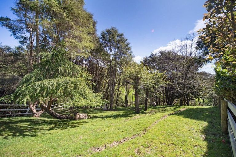 Photo of property in 39 Ohiwa Road, Papakura, 2582