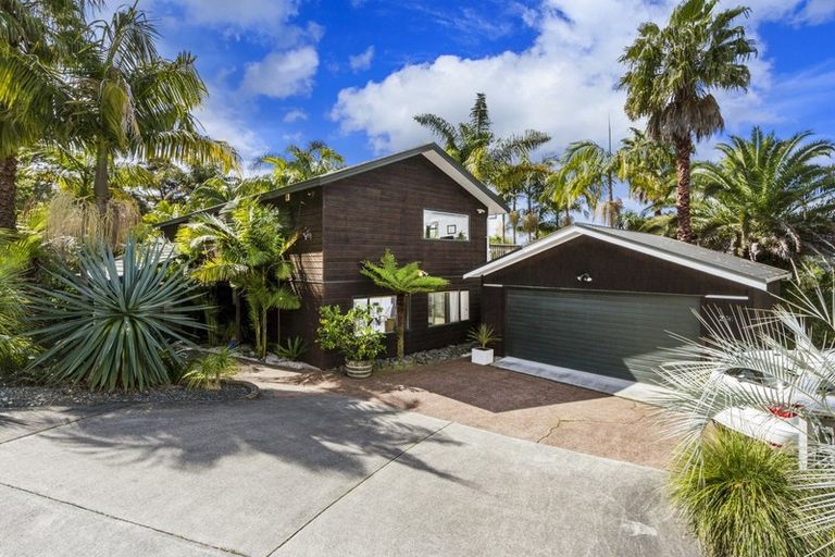Photo of property in 266 Okura River Road, Long Bay, Albany, 0792