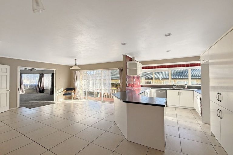 Photo of property in 79 Wairere Road, The Gardens, Auckland, 2105