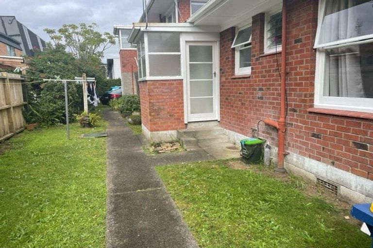 Photo of property in 3/22 Inverness Road, Browns Bay, Auckland, 0630