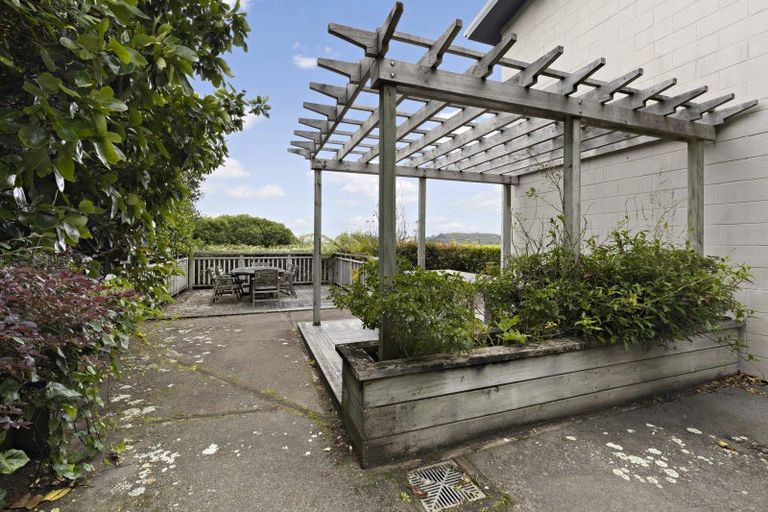 Photo of property in 80 Farnham Street, Mornington, Wellington, 6021