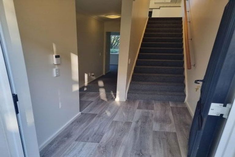 Photo of property in 4/57 Simla Crescent, Khandallah, Wellington, 6035