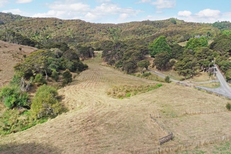 Photo of property in 68 Head Road, Hunua, Papakura, 2583