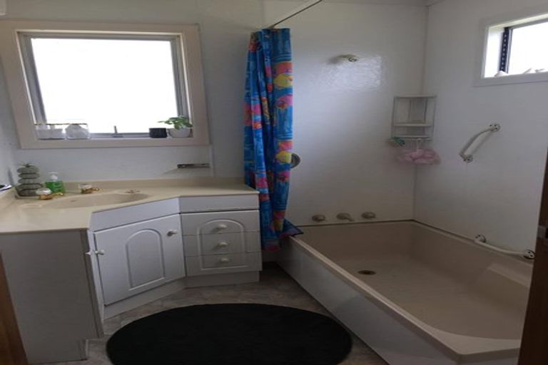 Photo of property in 11 Mercury Street, Whitianga, 3510