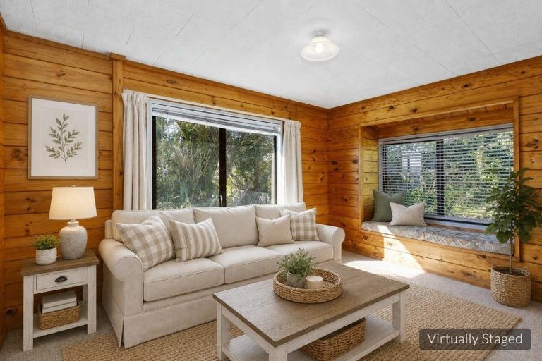 Photo of property in 31b Fitzpatrick Street, Newlands, Wellington, 6037
