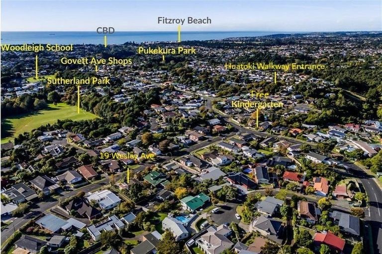 Photo of property in 19 Wesley Avenue, Frankleigh Park, New Plymouth, 4310