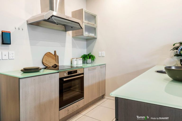 Photo of property in Hb Apartments, 2/3 Holland Street, Te Aro, Wellington, 6011