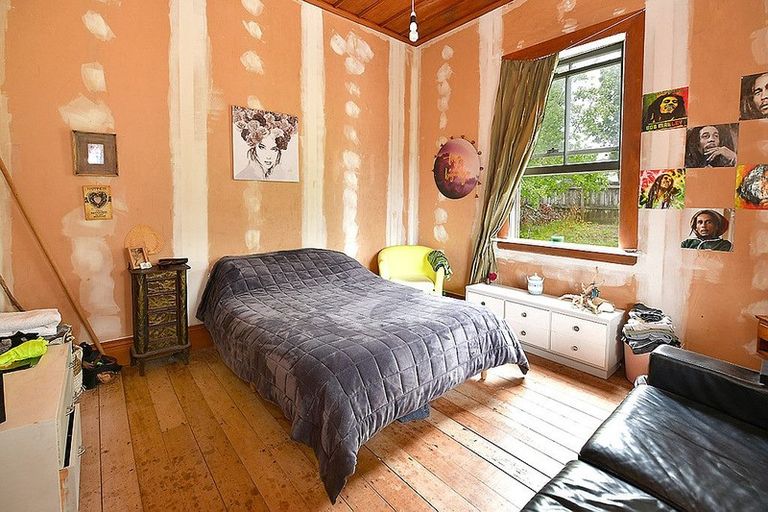 Photo of property in 14 Puriri Street, Helensville, 0800