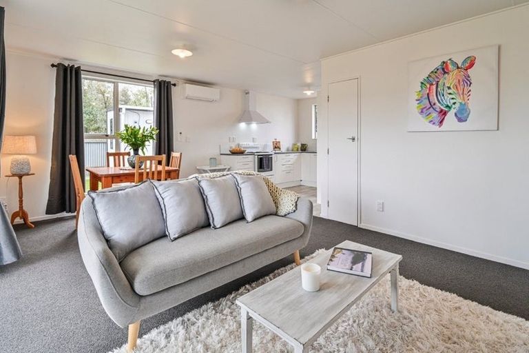 Photo of property in 8b Walton Way, Flaxmere, Hastings, 4120